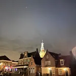 シャレー Luxury モニキンダム