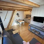 シャレー Luxury モニキンダム